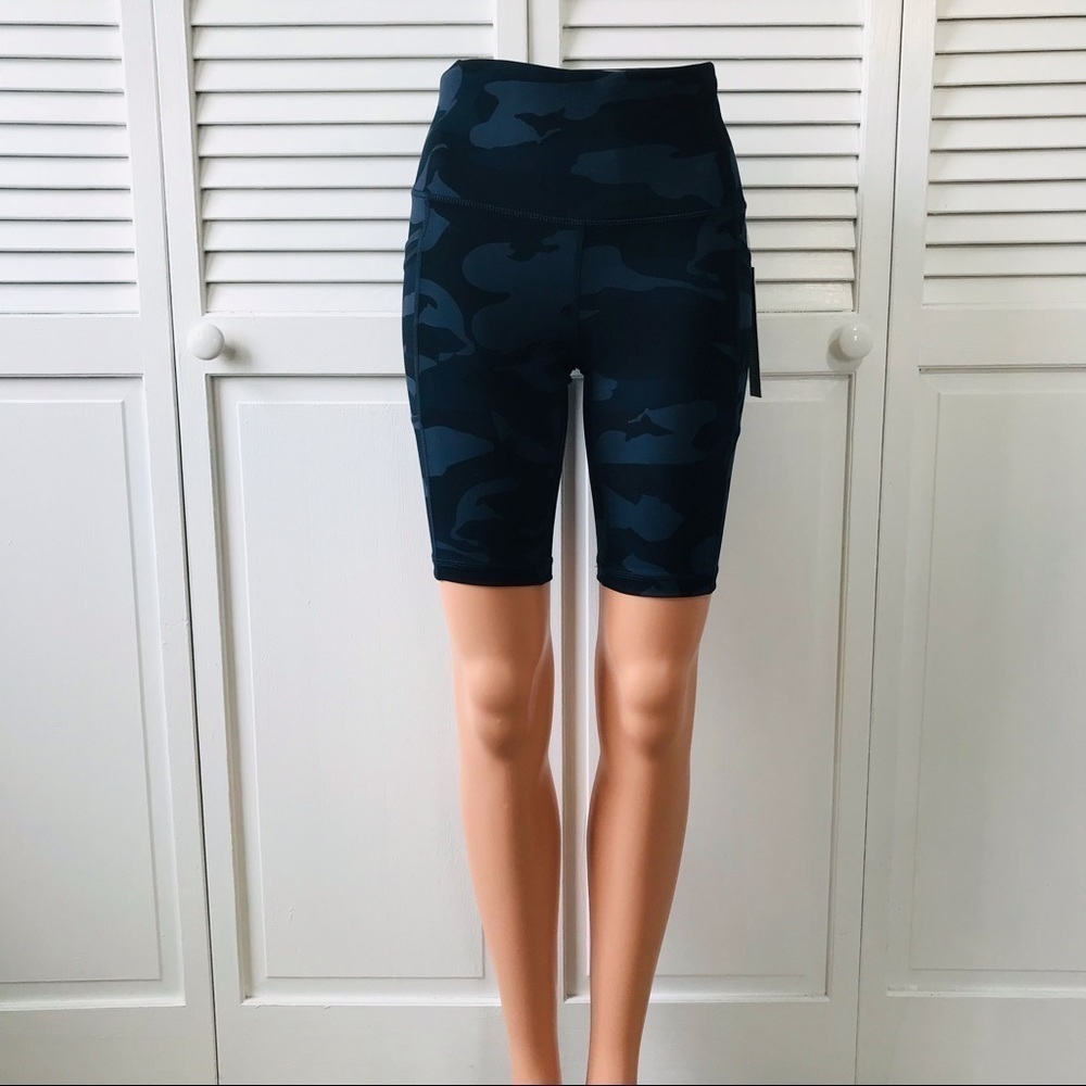YOGALICIOUS LUX High Waist Running Biker Shorts Size XS - Picture 10 of 10